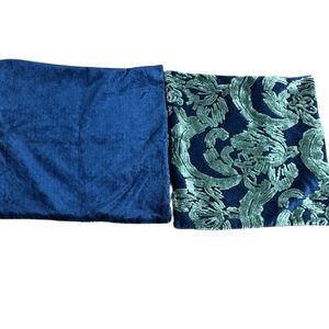Pottery barn blue green velvet pillow shams decorative 22”x22” swirl